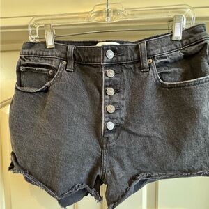 Abercrombie | High Rise Mom Shorts | Size 32/14
